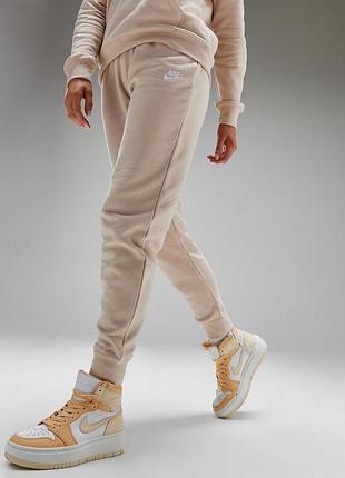 Женские спортивные штаны nike