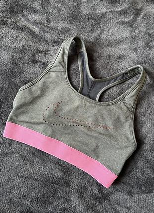 Топ nike dri-fit