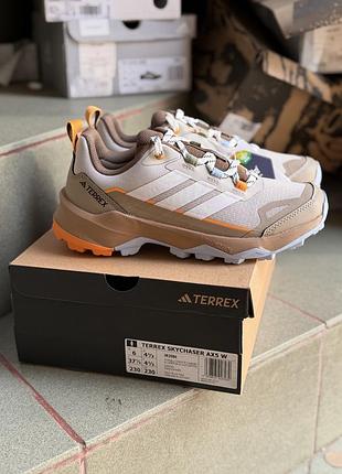 Трекінгові оригінальні кросівки жіночі adidas terrex skychaser ax5 w jr3986 для активного відпочинку нові адідас