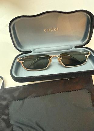 Сонцезахисні окуляри унісекс gucci з металевою оправою