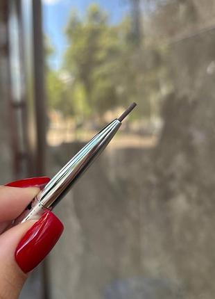 Dior олівець для брів 4