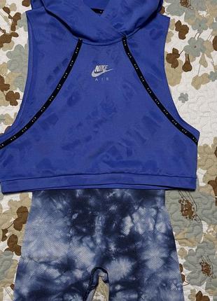 Спортивний костюм жіночий nike з майки з каптуром та вкороченими легінсами, синій
