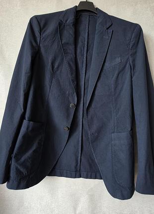 Мужской легкий casual пиджак massimo dutti, размер s (eur 46 / us 36) / темно-синий блейзер
