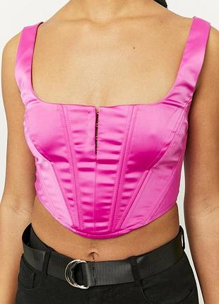 Топ жіночий tally weijl fash. sleeveless top кольору фуксія з атласу