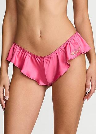 Трусики victoria's secret с оборками и нашивкой