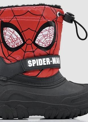 Дитячі зимові сноубутси з яскравим дизайном spider-man від бренду sinsay