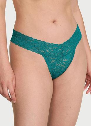 Кружевные трусики тонг victoria's secret