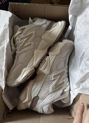 Кросівки жіночі new balance 9060 driftwood бежево-кремові