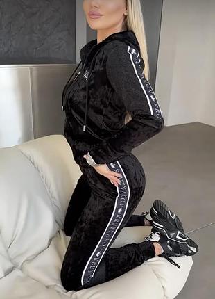 Жіночий велюровий костюм чорний xs