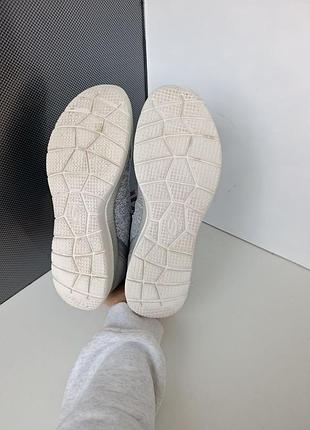 Женские кроссовки skechers 3
