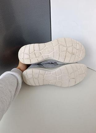 Женские кроссовки skechers 7