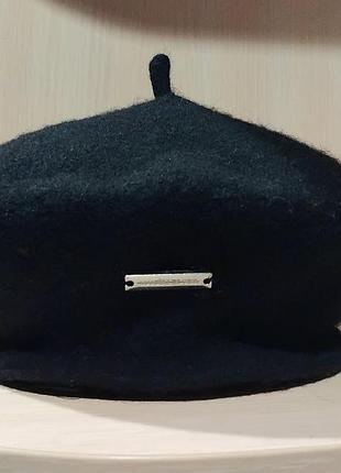 Жіночий берет зі 100% вовни manière de voir