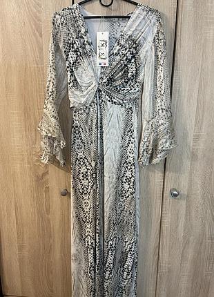 Сукня нова