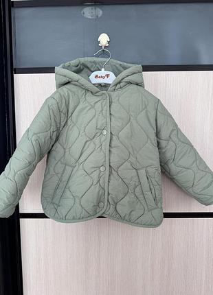 Куртка для дівчинки reserved стьобана з капюшоном, розмір 98, фісташкового кольору