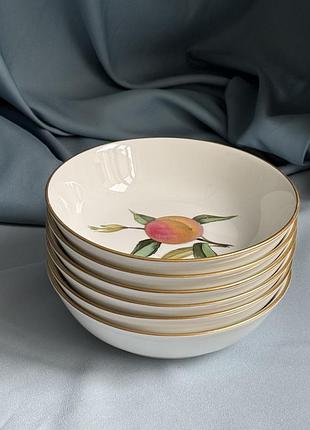 Вінтажна порцелянова піала royal worcester evesham, england