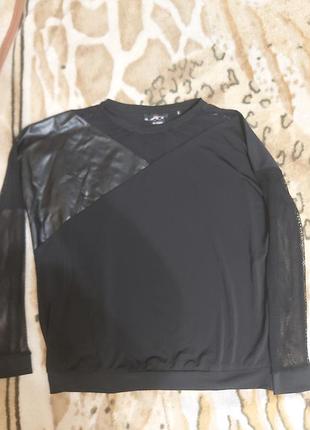 Продам  кофту 3