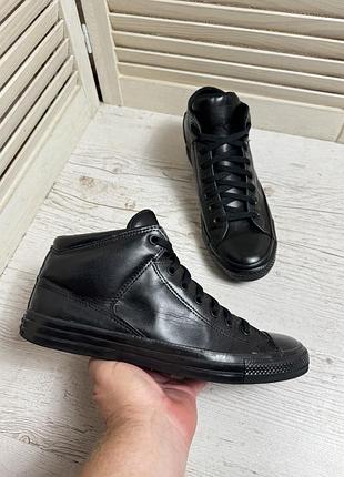 Високі шкіряні кеди converse