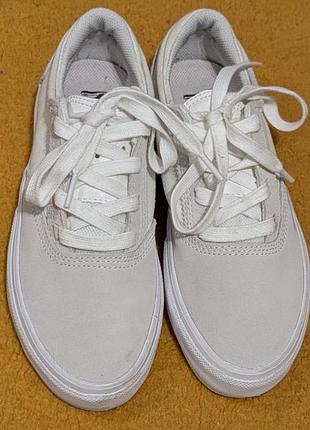 Кеди decathlon skateboarding vulca 500 v2-dkt-n00a білі