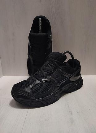 Кроссовки nike 40- стелька 25,5 см