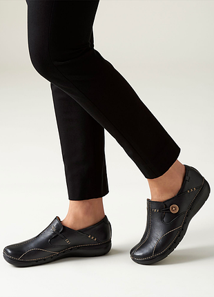 Clarks новые комфортные кожаные лоферы, р 42