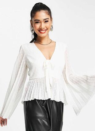 Ніжна невагома блуза asos design з плісируванням та зав'язками