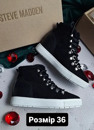Steve madden оригінал замшеві чорні черевики на потайній танкетці