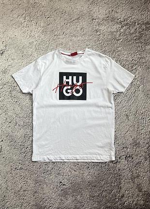 Футболка чоловіча hugo boss біла з принтом