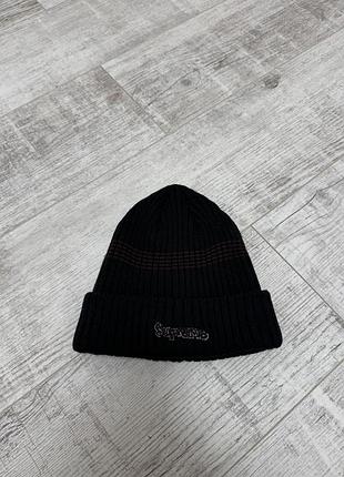 Шапка унісекс supreme чорна