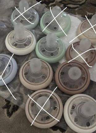 Нові пустушки соски tommee tippee 0-6 місяці пустышки дурники