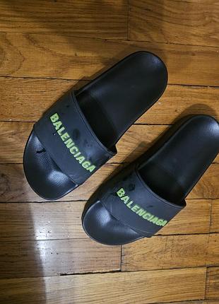 Шльопанці унісекс balenciaga чорні