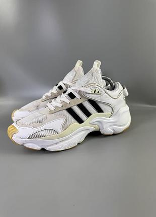 Кросівки adidas 2