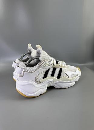 Кросівки adidas 3