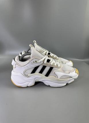 Кросівки adidas 6