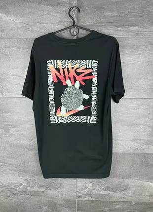 Футболка nike з принтом (dq1407-010) — розмір l