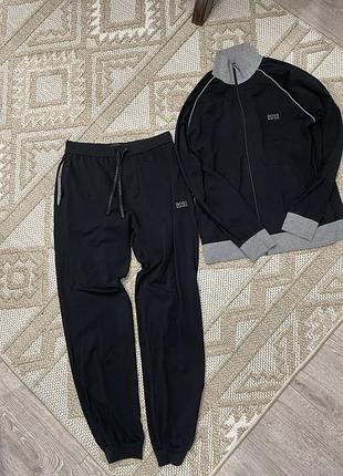 Чоловічий оригінальний спортивний костюм hugo boss