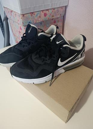 Кросівки підліткові nike чорні