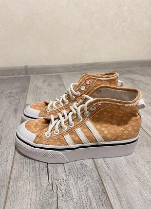 Кеди жіночі adidas disney bambi nizza platform mid помаранчеві, 39⅓ (24,5 см)