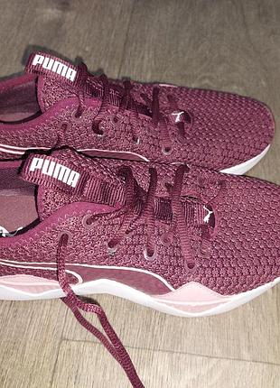 Кросівки жіночі puma бордові 37.5