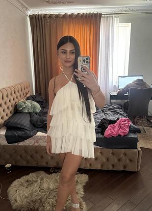 Коротка сукня жіноча ivina boutique біла з оборками