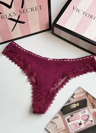 Котонові трусики стрінги з мереживом victoria’s secret