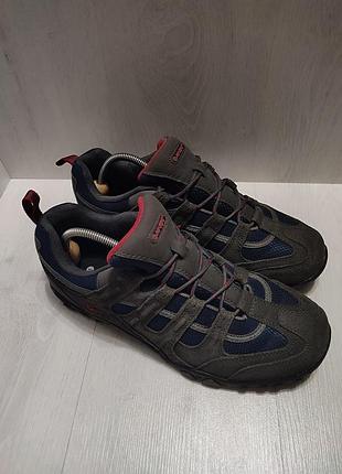 Кросівки hi-tec 45- устілка 29,5 см 5