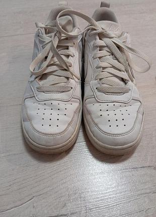 Кросівки  nike білі