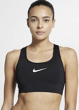 Сплртивнмй топ від nike