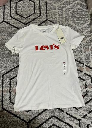 Levi’s нова футболка біла