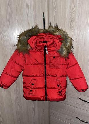 Куртка для дівчинки 4-6 років червона