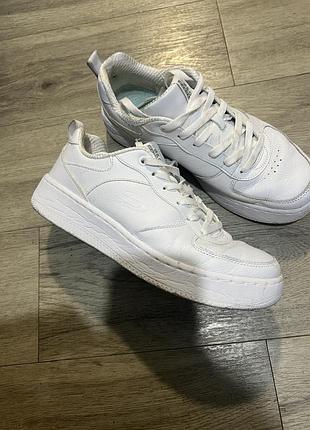Кросівки skechers sport court 92 білі