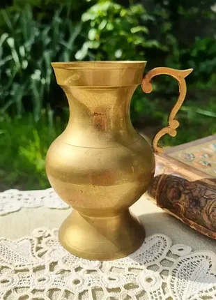 Великолепный старинный кувшин!