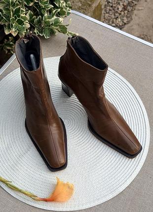 Роскошные изысканные кожаные ботильоны vic matie 35р
