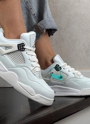 Жіночі кросівки найк аір джордан nike air jordan retro 4  білі