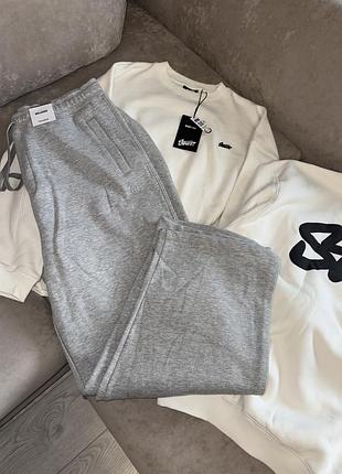 Штани pull&bear baggy tracksuit bottoms, спортивні штани, сірі штани, чоловічі штани, осінні штани, зимові штани, повсякденні штани чоловічі